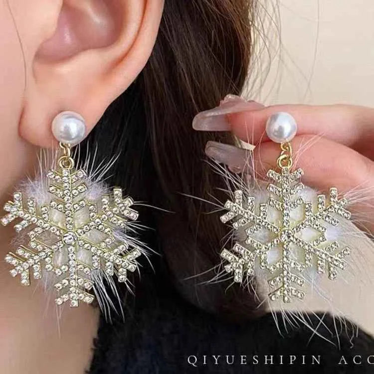 Christmas Snowflake Earrings - Elegant Women's Full Diamond Pearl Plush Design